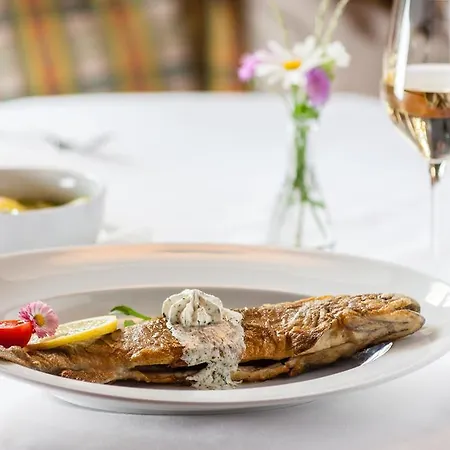 게스트하우스 Gasthof-appartements Sportalm